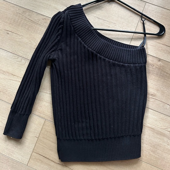 FRAME / Revolve 100% Cotton Chunky One Shoulder Black Sweater - Picture 7 of 10